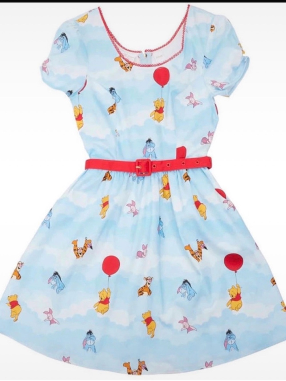 Disney Stitch Shoppe Winnie the Pooh Women's Size Small.